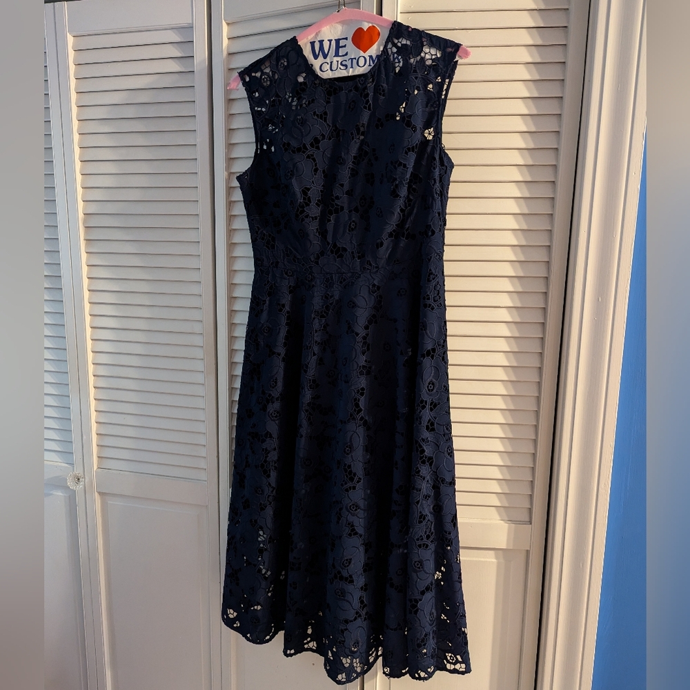 Dress - Picture 2 of 3